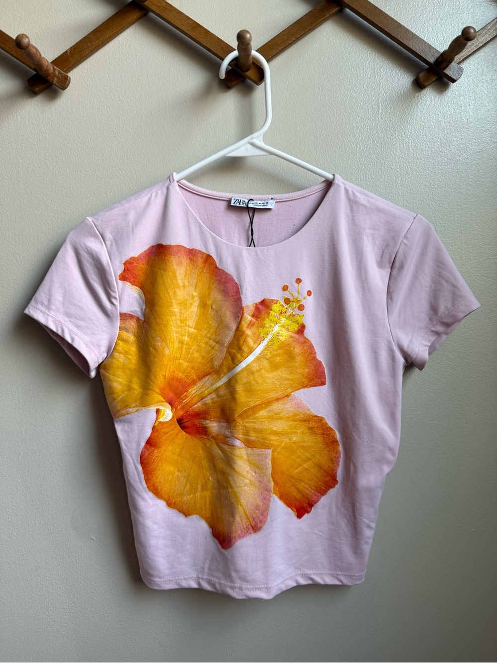 Zara hibiscus graphic T-shirt